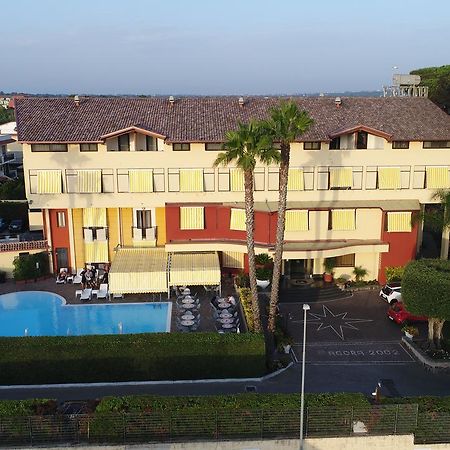 לאגו פטרייה Hotel Agora Sure Hotel Collection By Best Western מראה חיצוני תמונה