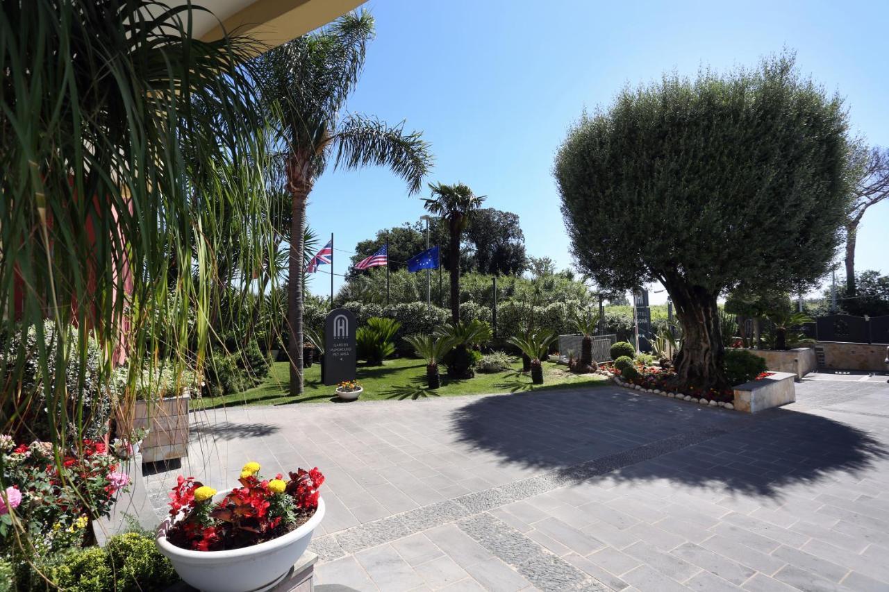 לאגו פטרייה Hotel Agora Sure Hotel Collection By Best Western מראה חיצוני תמונה