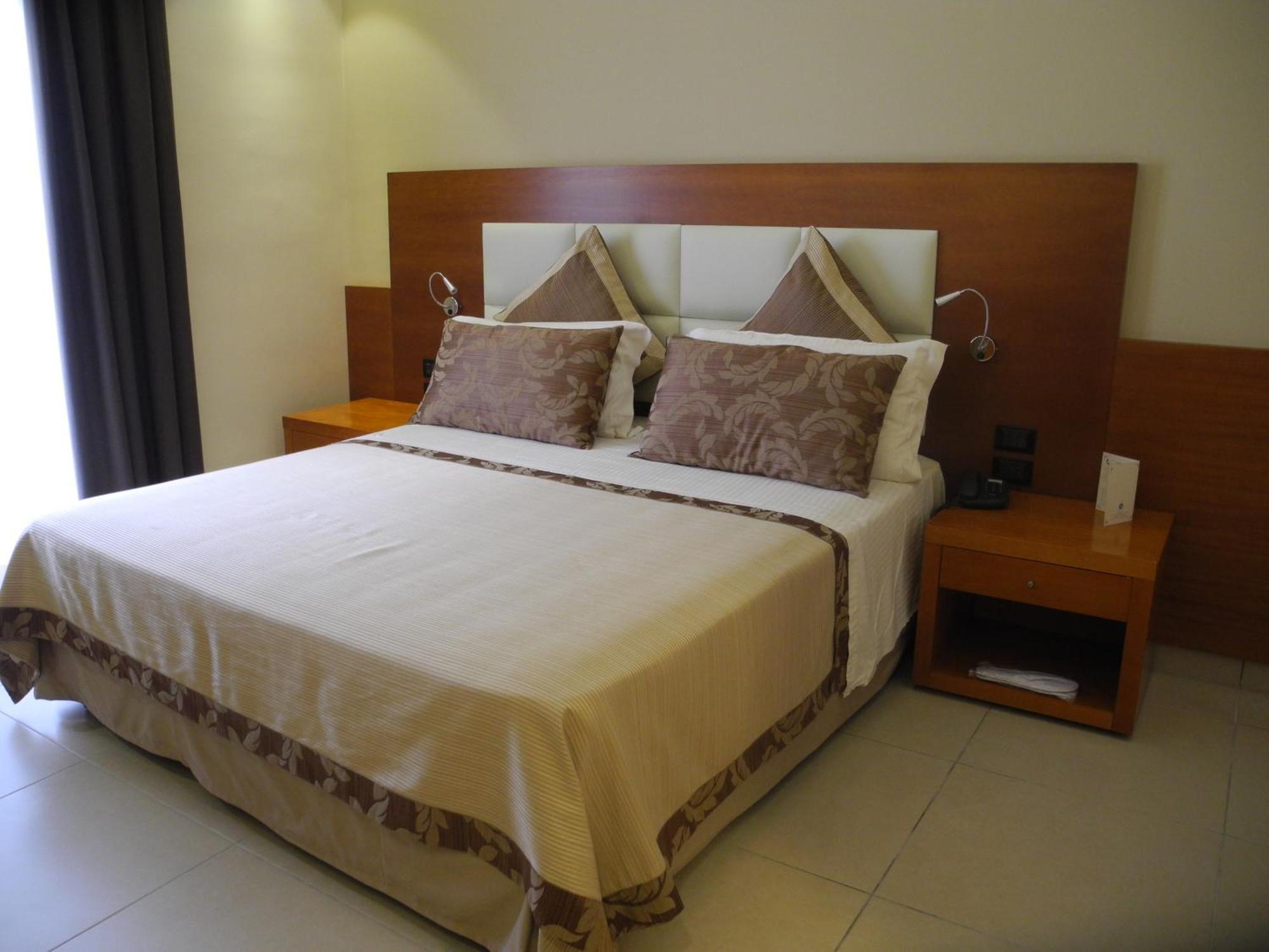 לאגו פטרייה Hotel Agora Sure Hotel Collection By Best Western מראה חיצוני תמונה