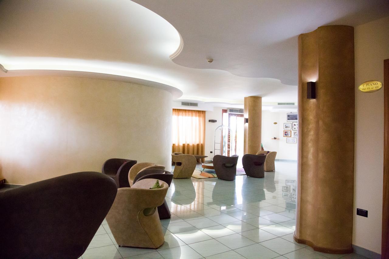 לאגו פטרייה Hotel Agora Sure Hotel Collection By Best Western מראה חיצוני תמונה